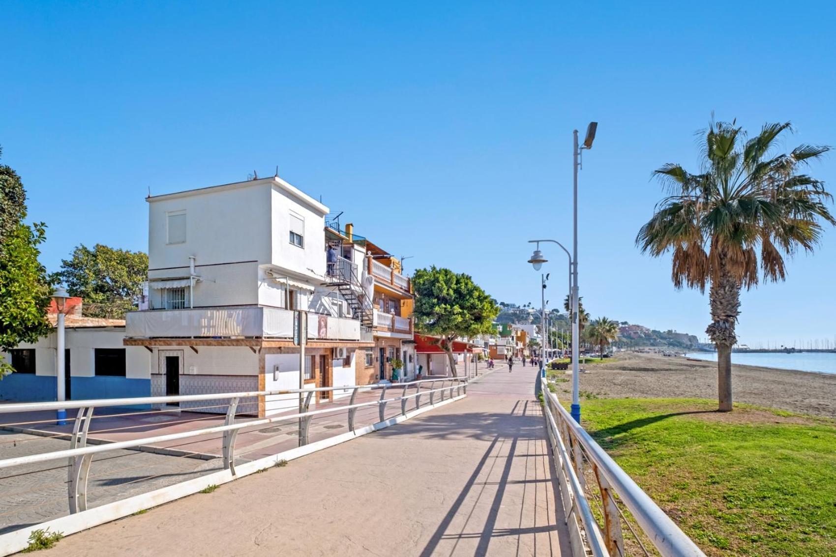 Apartamento Frente A La Playa Малага Экстерьер фото
